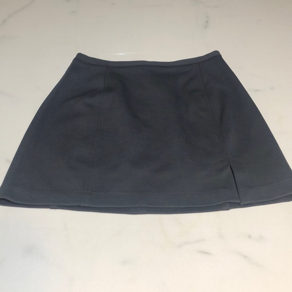BCBG Charcoal Gray Skirt with front slit Size 4 - Picture 2 of 7